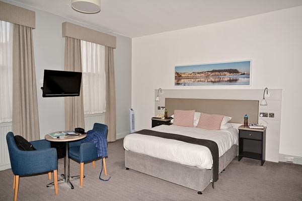The New Southlands Hotel