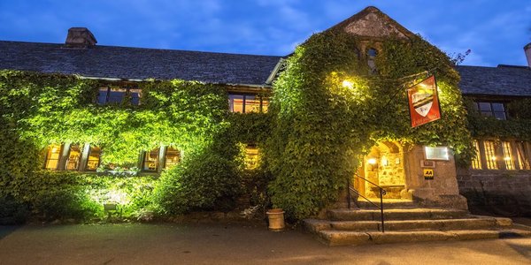 The Oxenham Arms Hotel & Restaurant