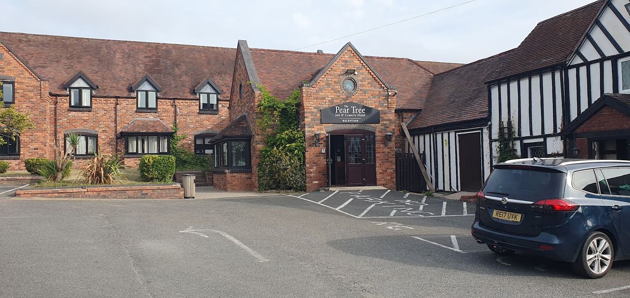 The Pear Tree Inn & Country Hotel