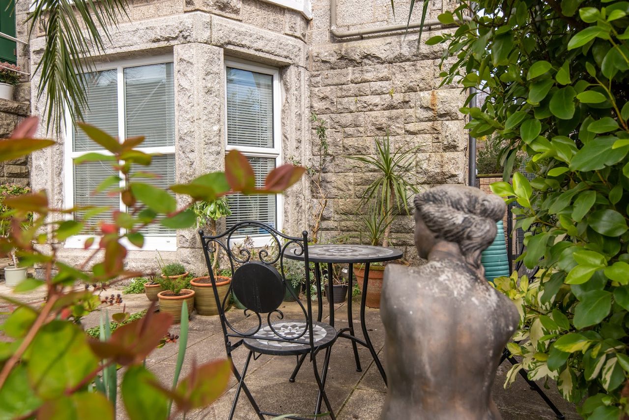 The Pendennis Guest House