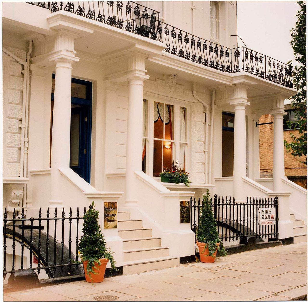 The Princes Square Hotel