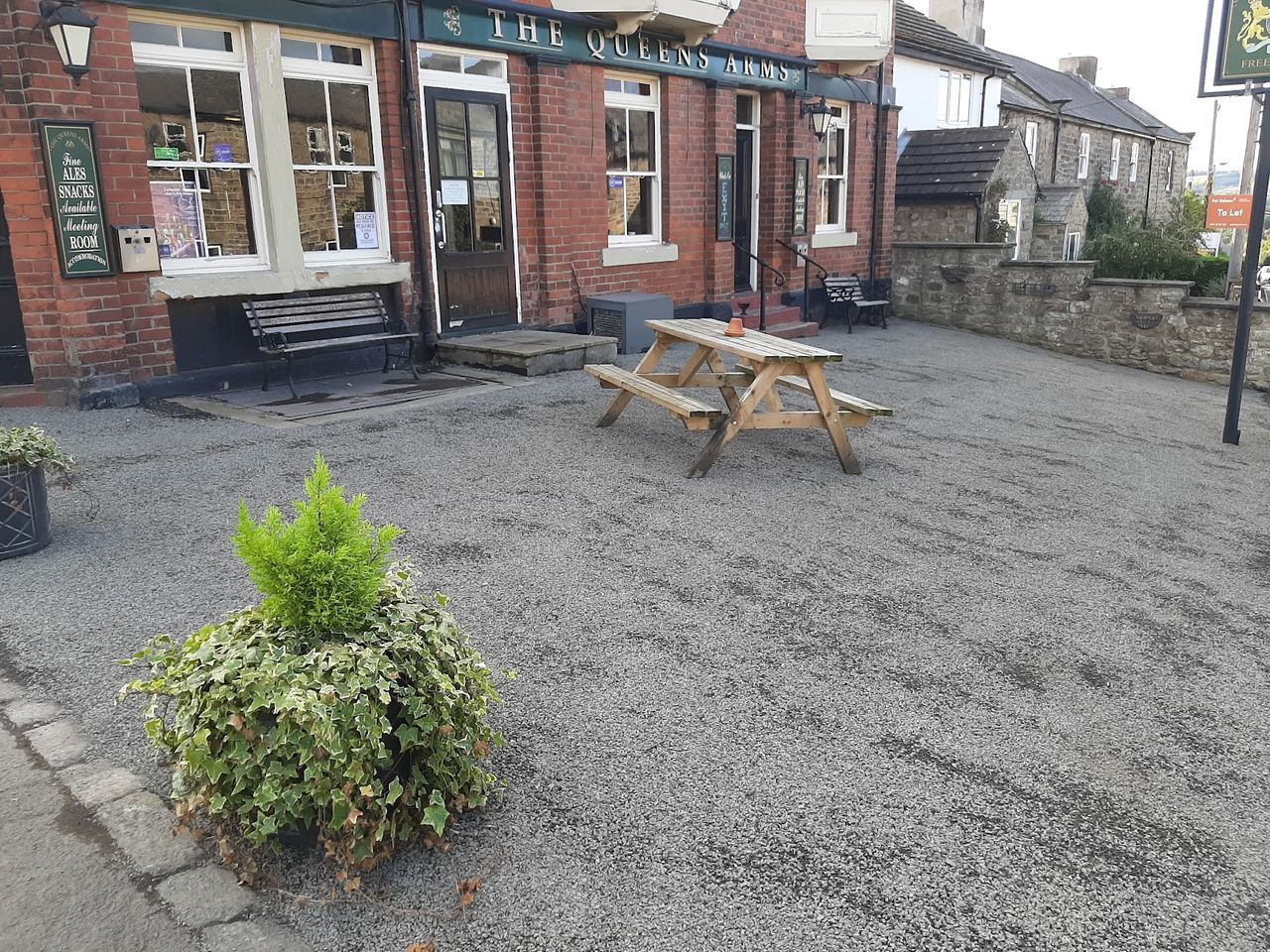 The Queens Arms Hotel