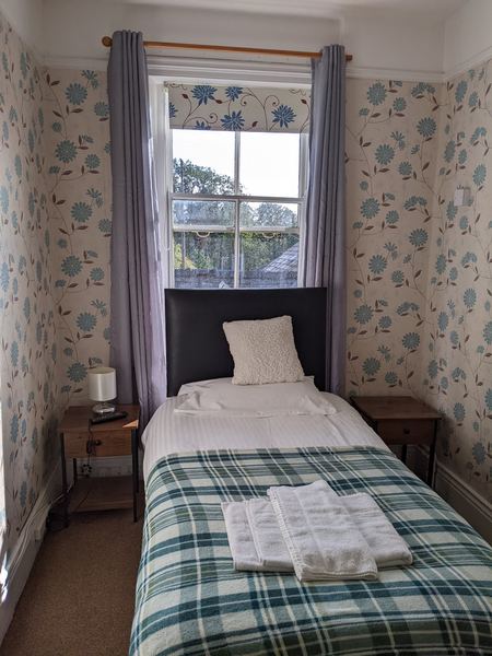 The Queens Arms Hotel