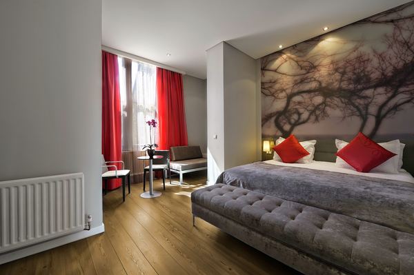 The Queens Gate Hotel