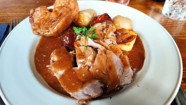 The Red Lion Eaton