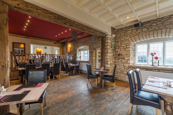 The Rose & Crown Farmhouse Kitchen