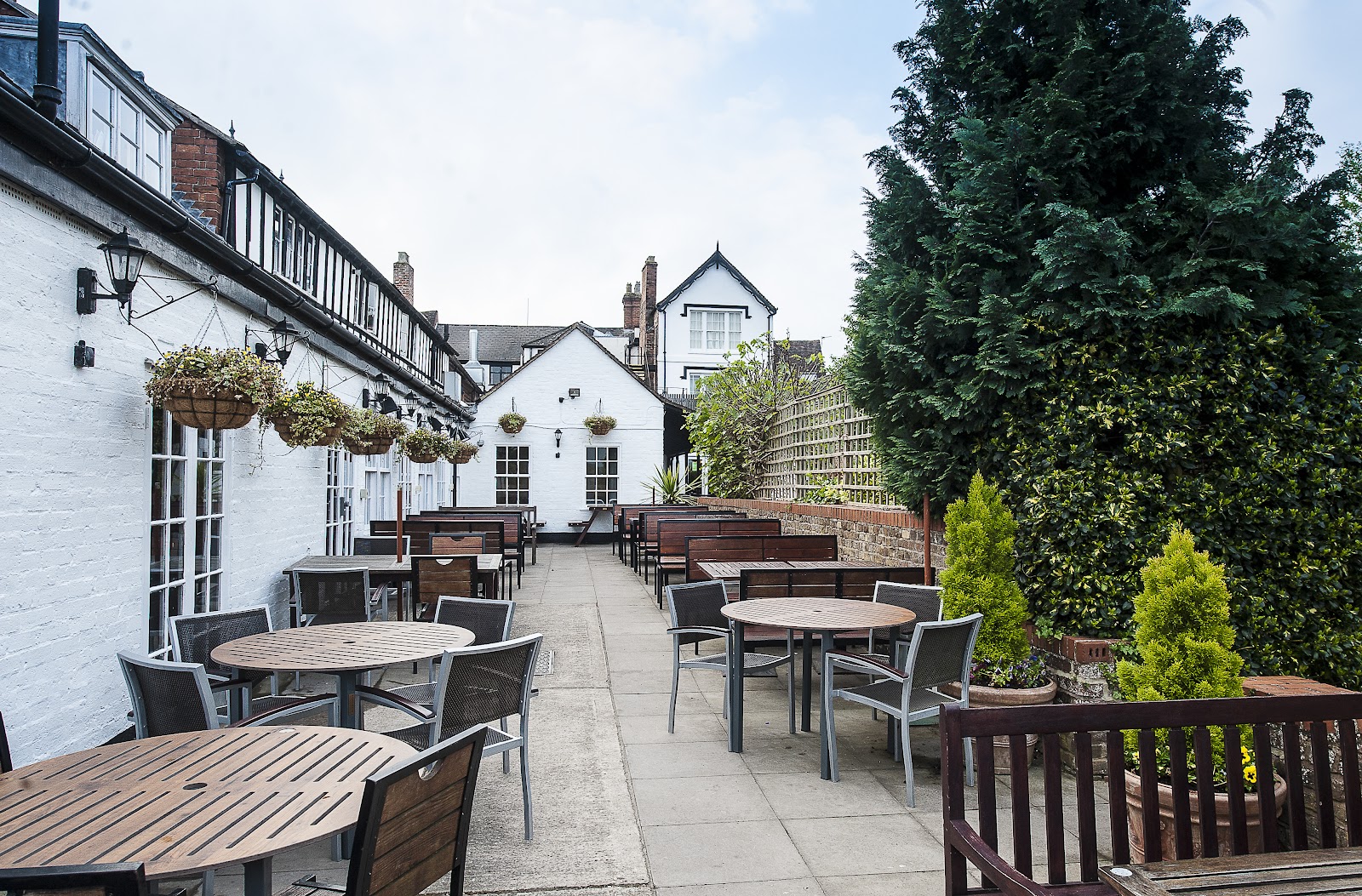 The Royal Hop Pole Wetherspoon