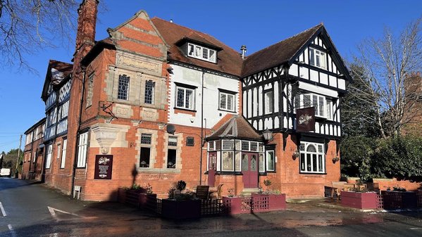 The Royal Oak Hotel And Restaurant