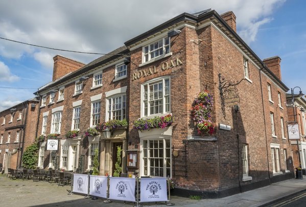The Royal Oak Hotel, Welshpool - The Coaching Inn Group