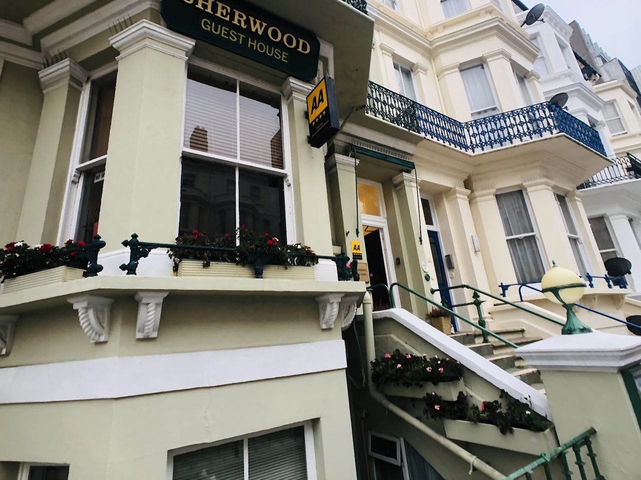 The Sherwood - Guest house