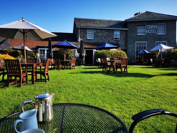 The Swan at Hay