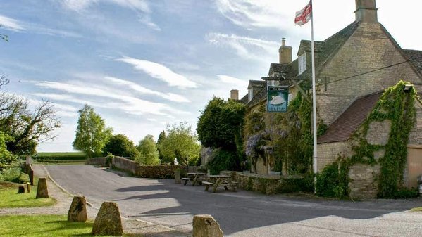 The Swan Inn Swinbrook