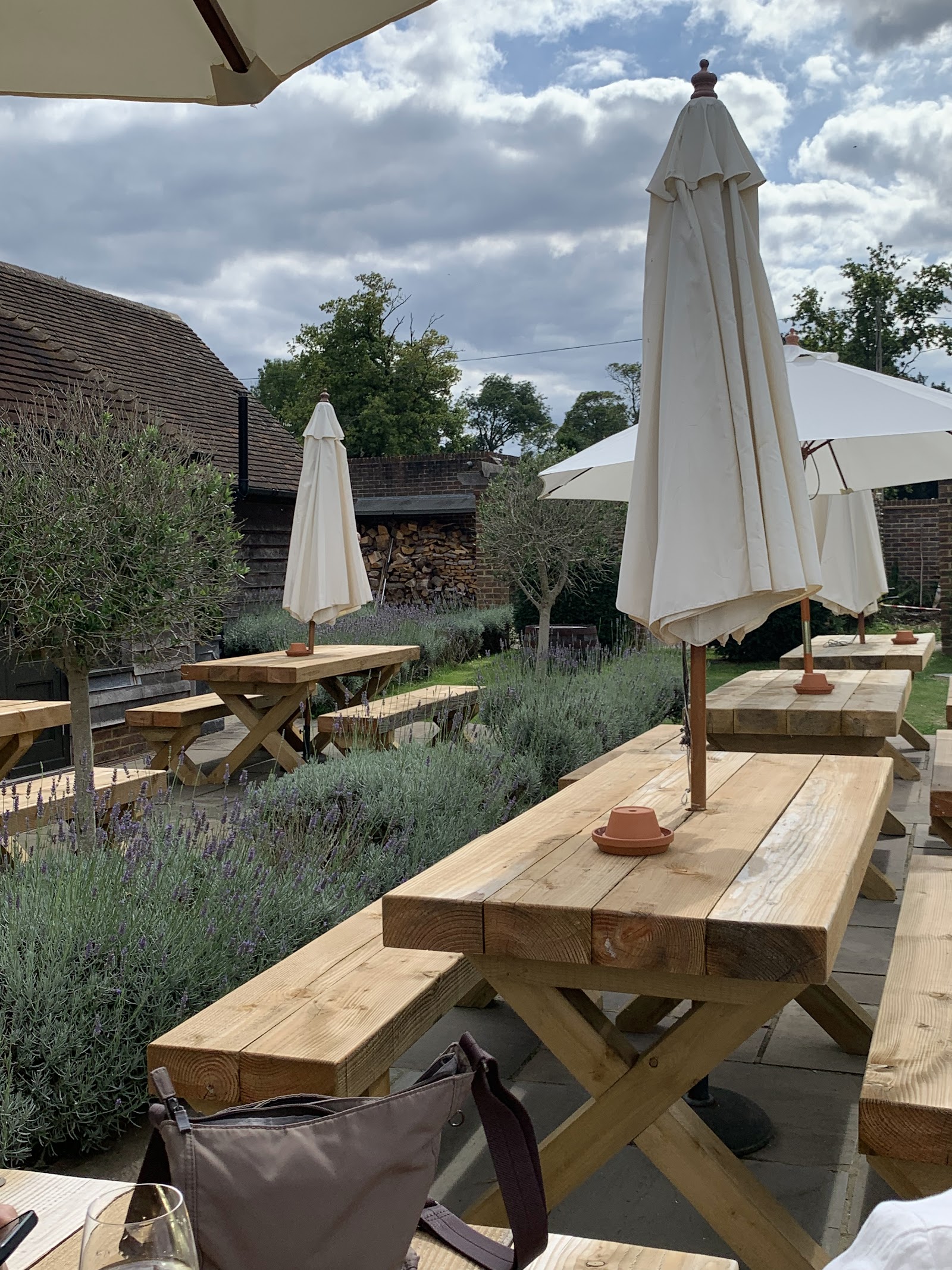 The Three Chimneys Country Pub