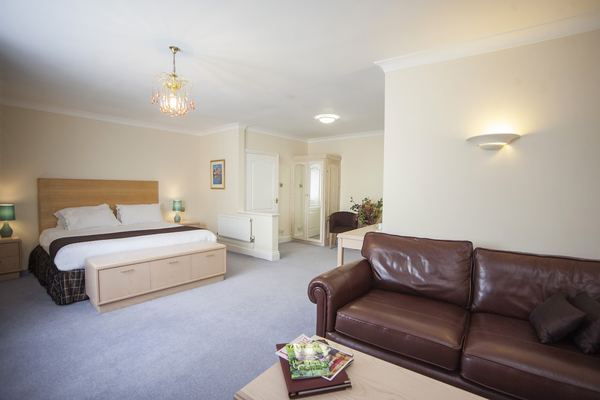 The Walnut Tree Hotel