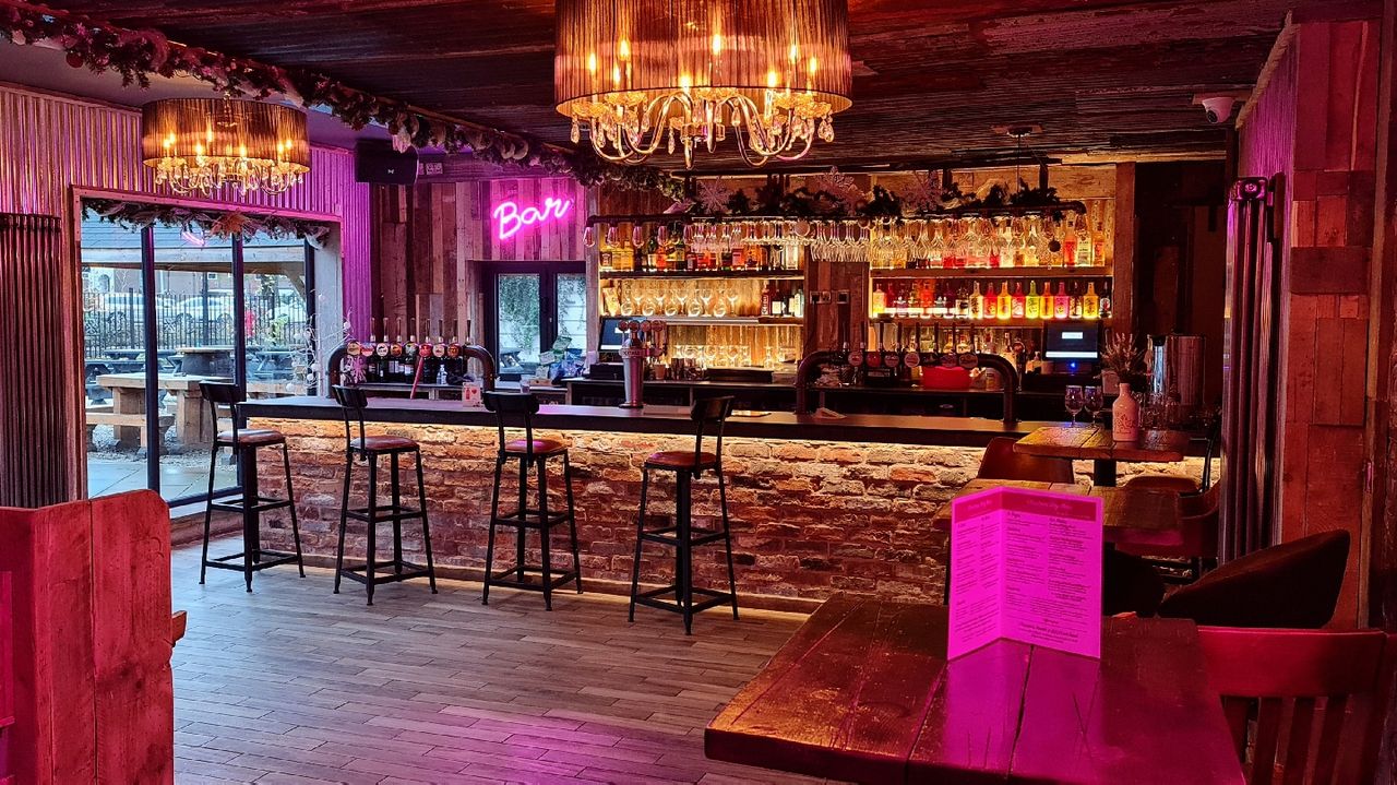 The Waterside Bar Rooms & Restaurant