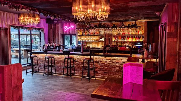 The Waterside Bar Rooms & Restaurant