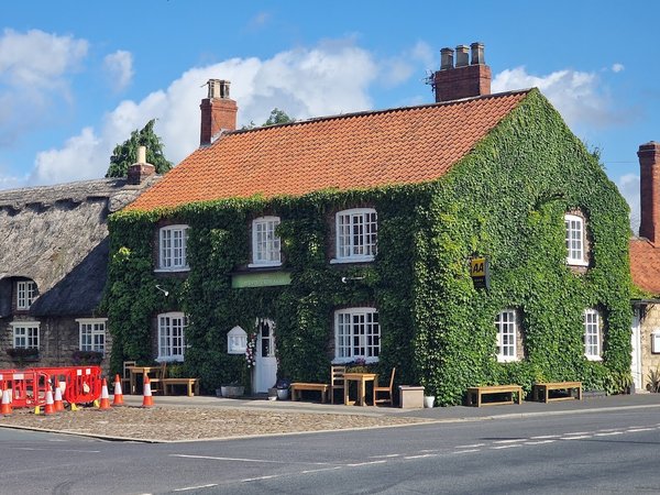 The Wentworth Arms - Inn