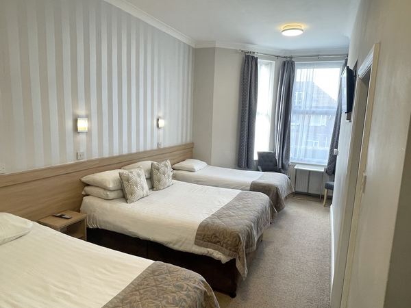 The Westlynne Hotel & Apartments