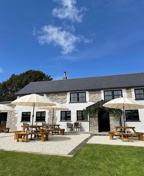 The White Lion Cowbridge