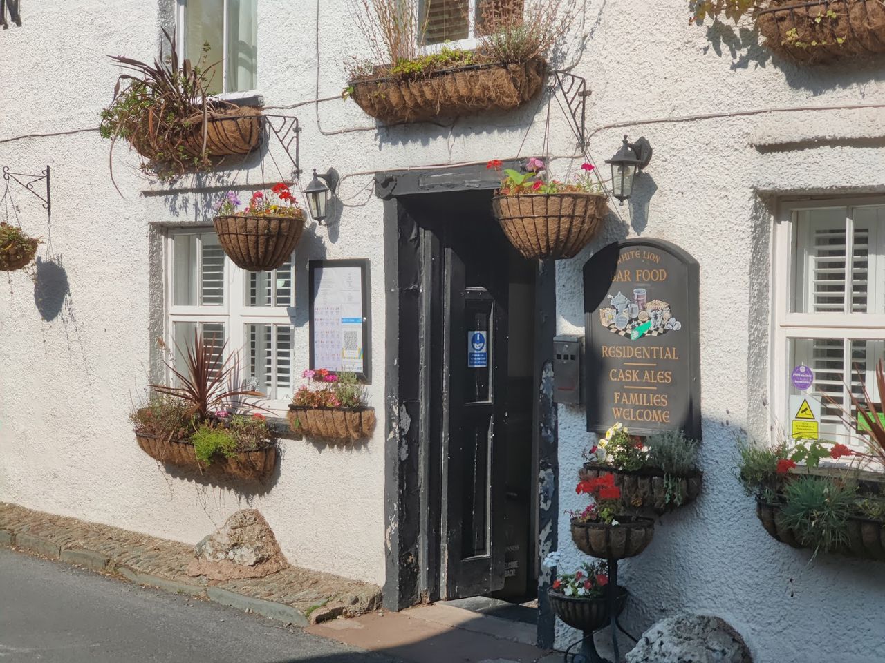 The White Lion Inn