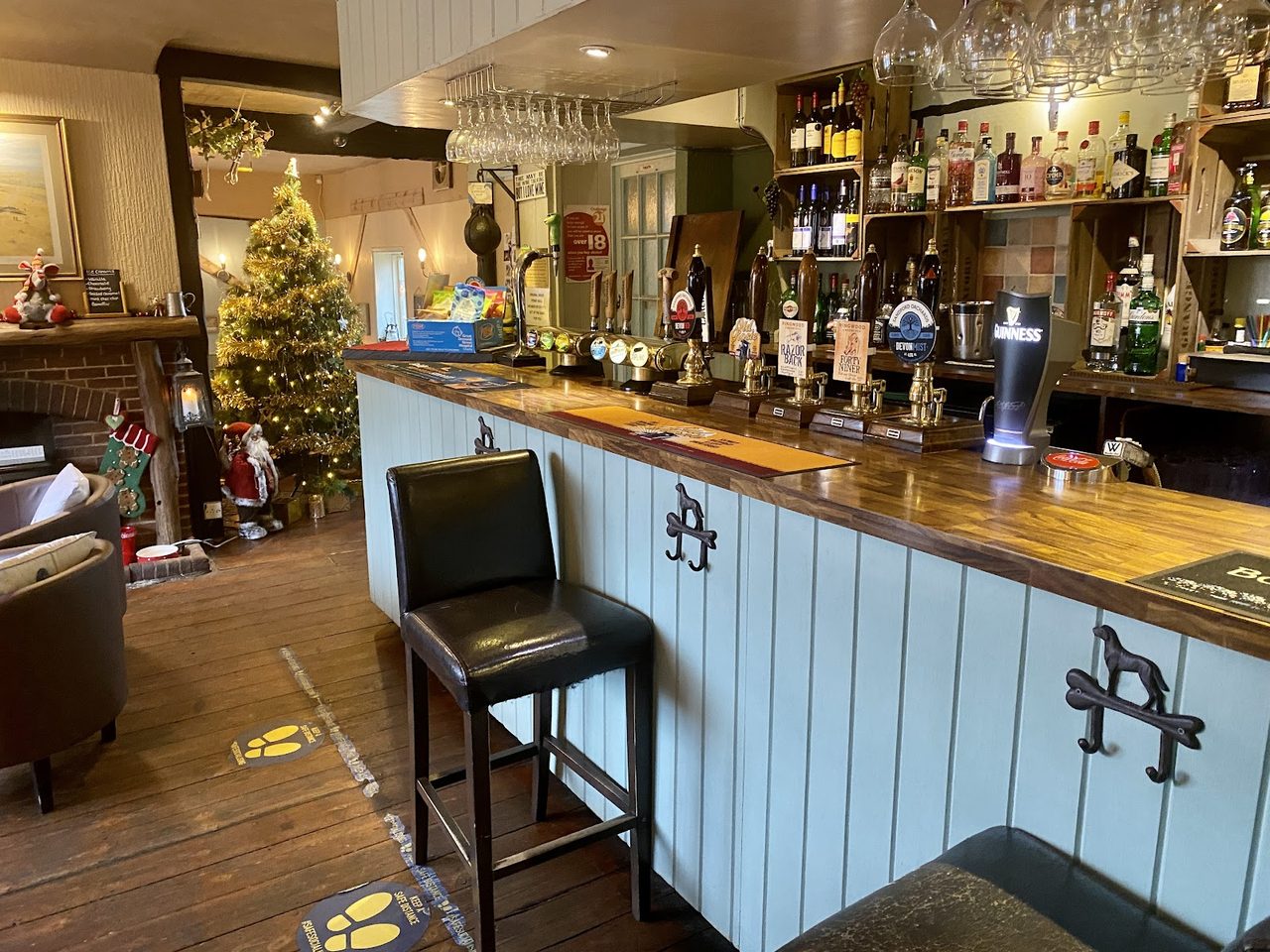 The White Lion Inn