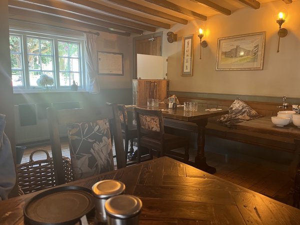 The White Lion Soberton