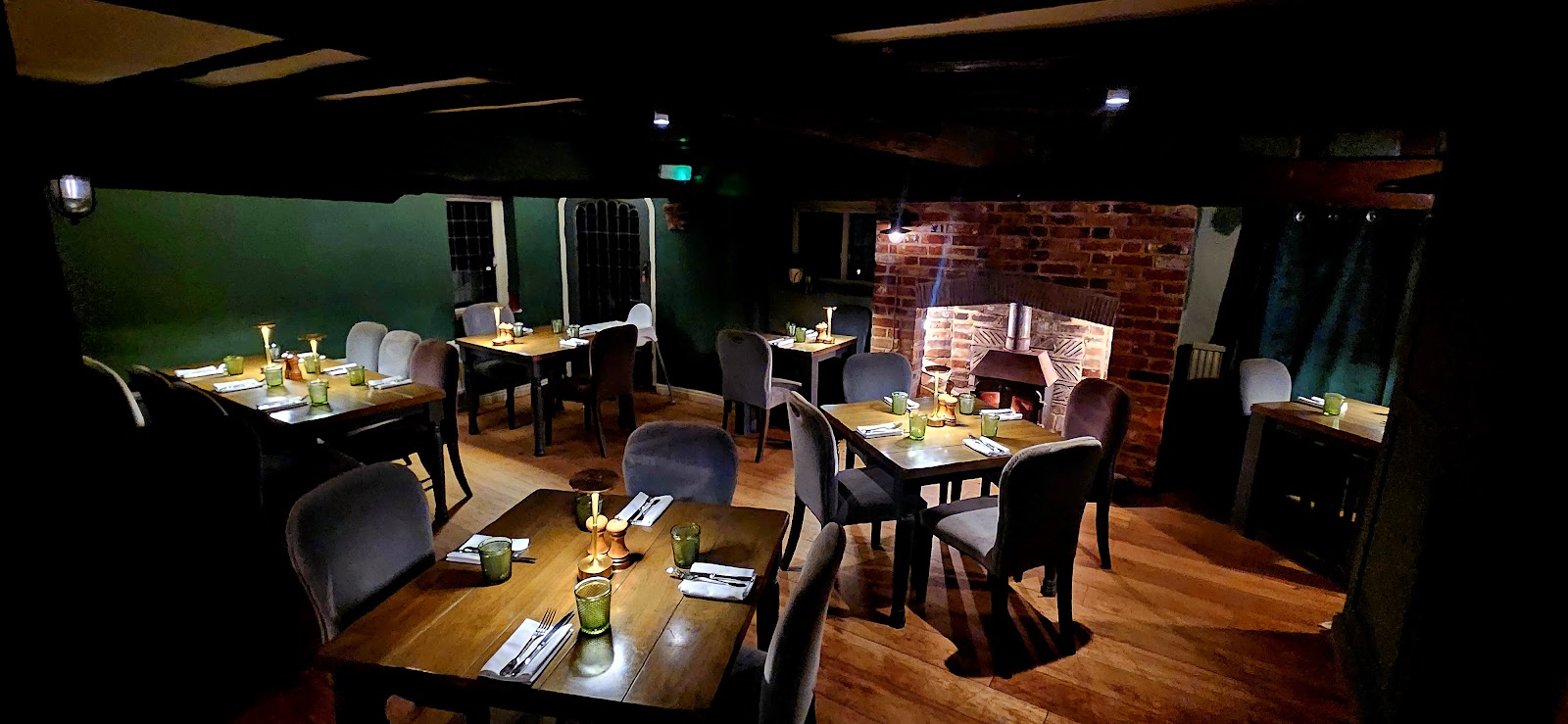 The Whitehorse Inn