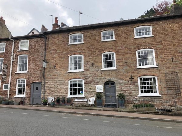The Whitehouse Ross-On-Wye