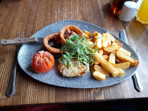 The Woodborough Inn