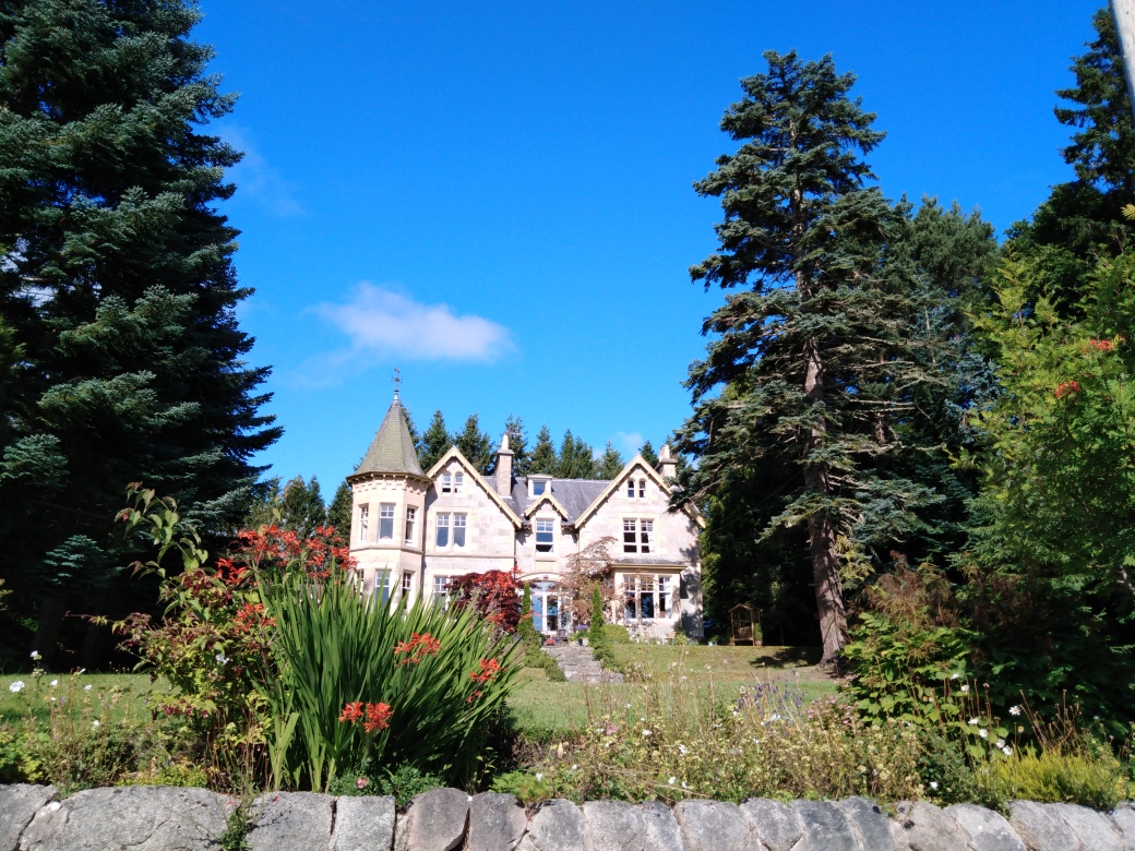 Tigh na Sgiath Country House Hotel