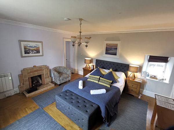 Tirindrish House B&B