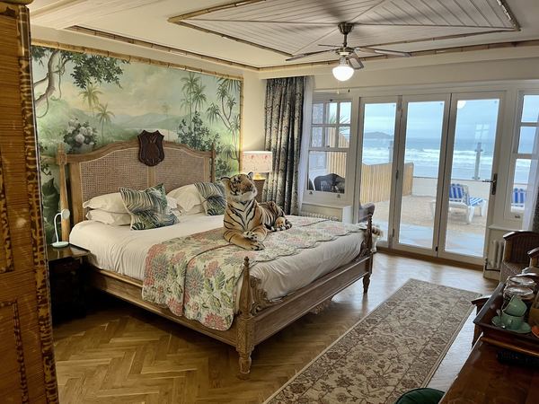 Tolcarne Beach Colonial Restaurant and Rooms