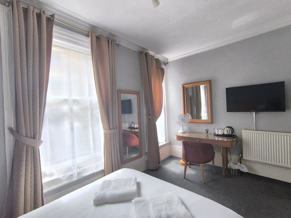 Town House Rooms