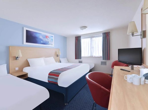 Travelodge Bristol Severn View M48