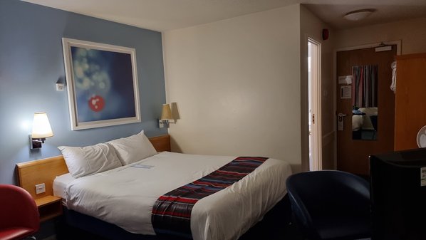 Travelodge Burton M6 Northbound