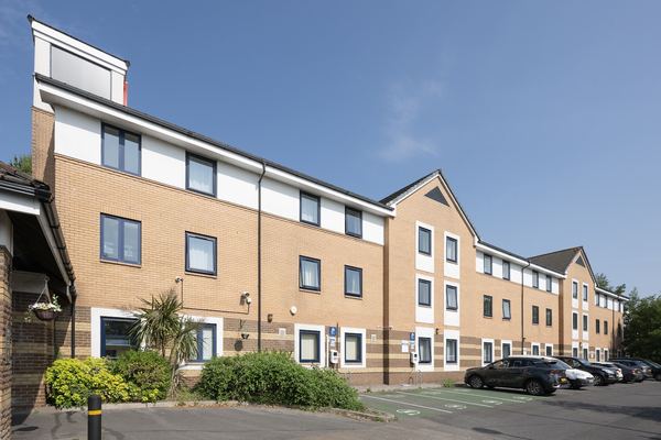 Travelodge Cardiff Gate