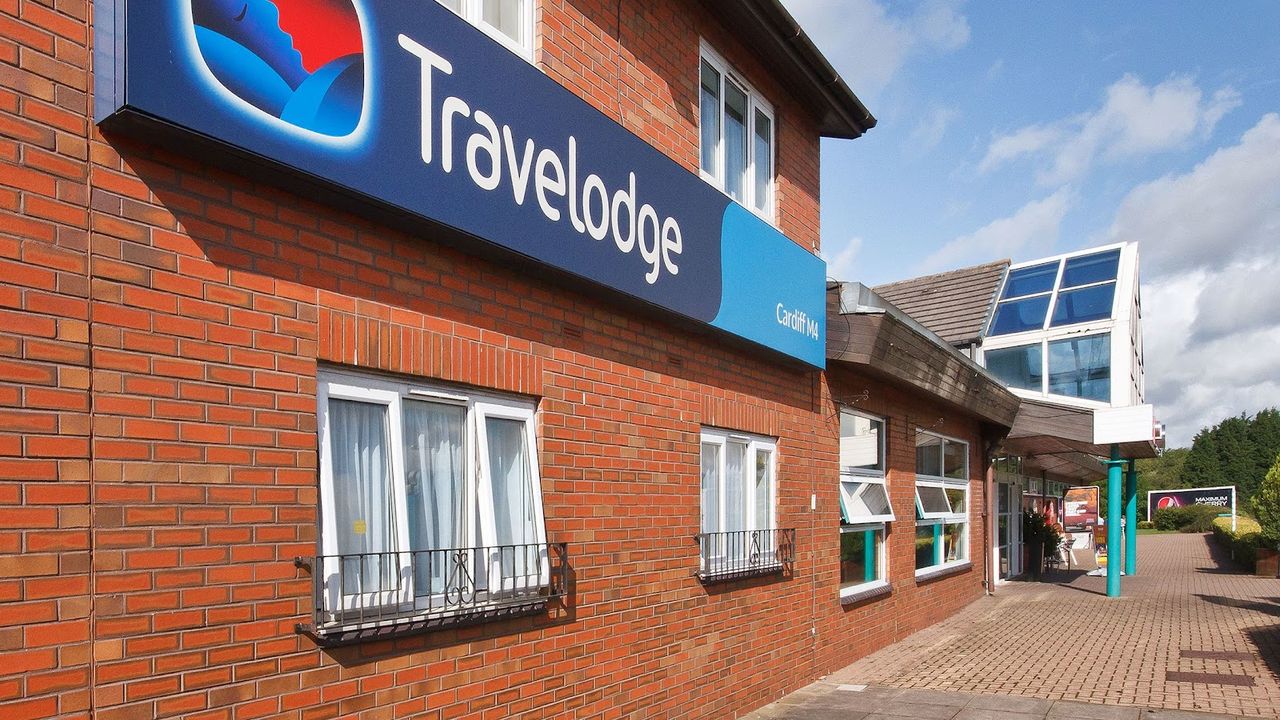 Travelodge Cardiff M4
