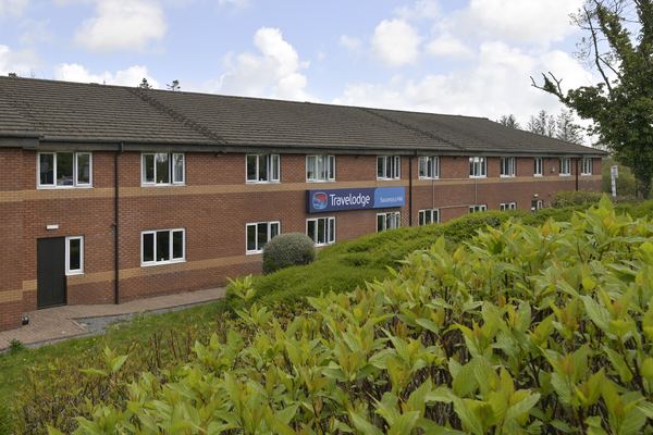 Travelodge Swansea M4