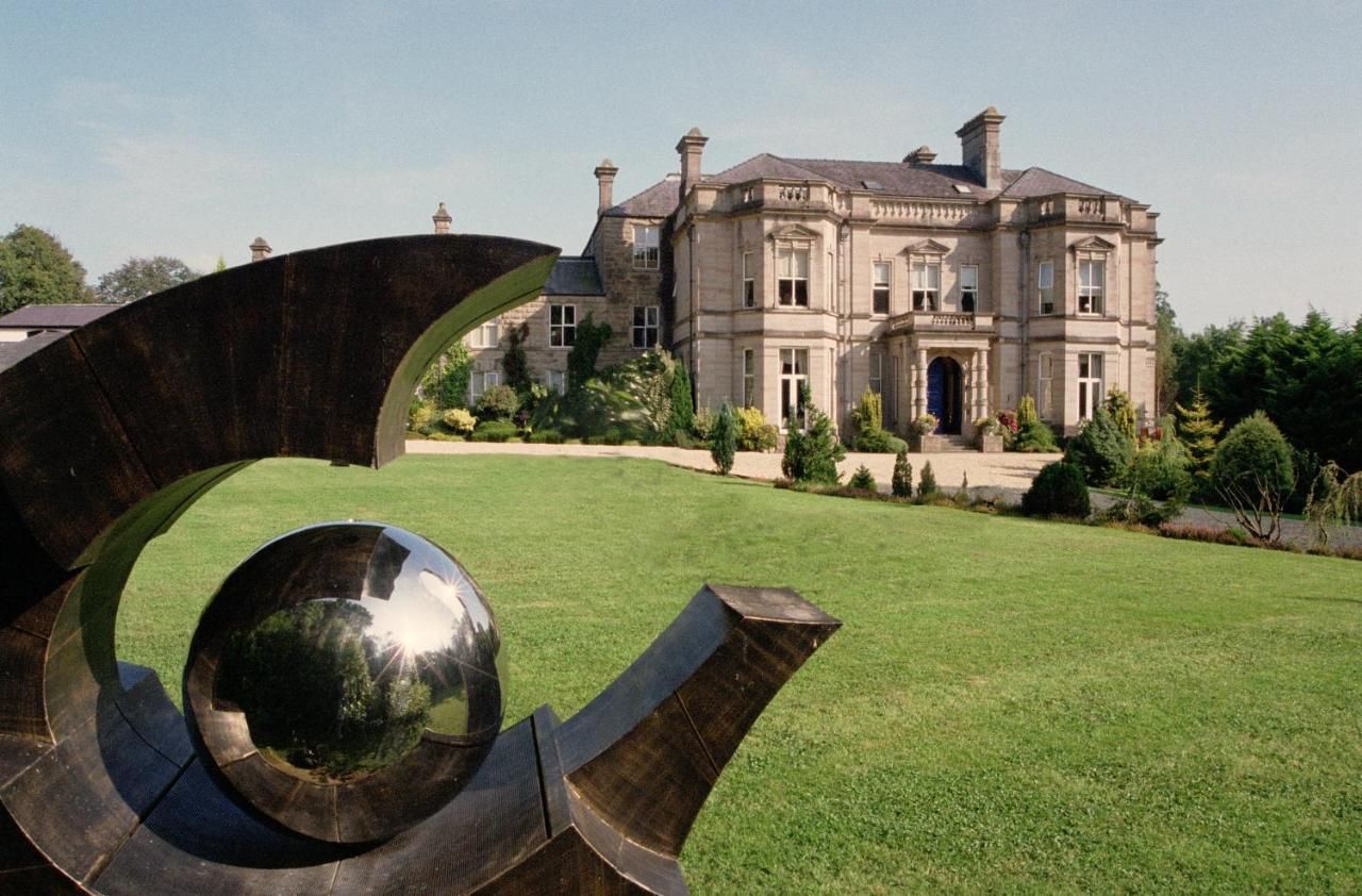 Tre-Ysgawen Hall Country House Hotel & Spa