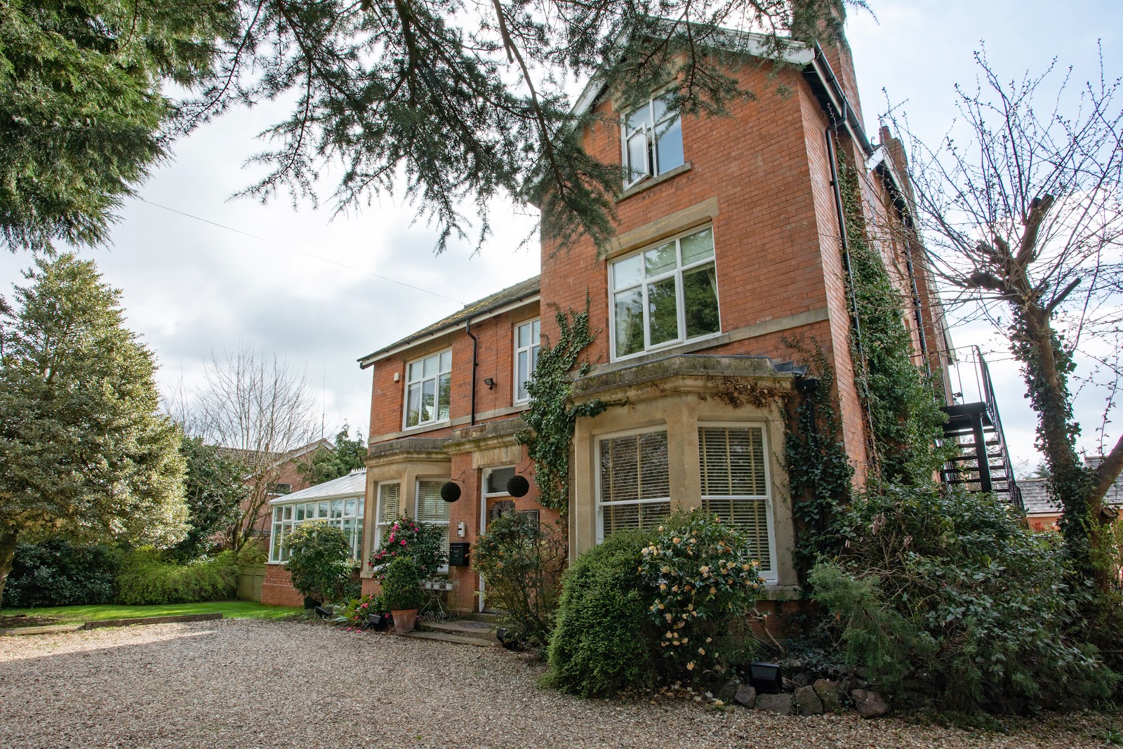 Treherne House & The Malvern Retreat
