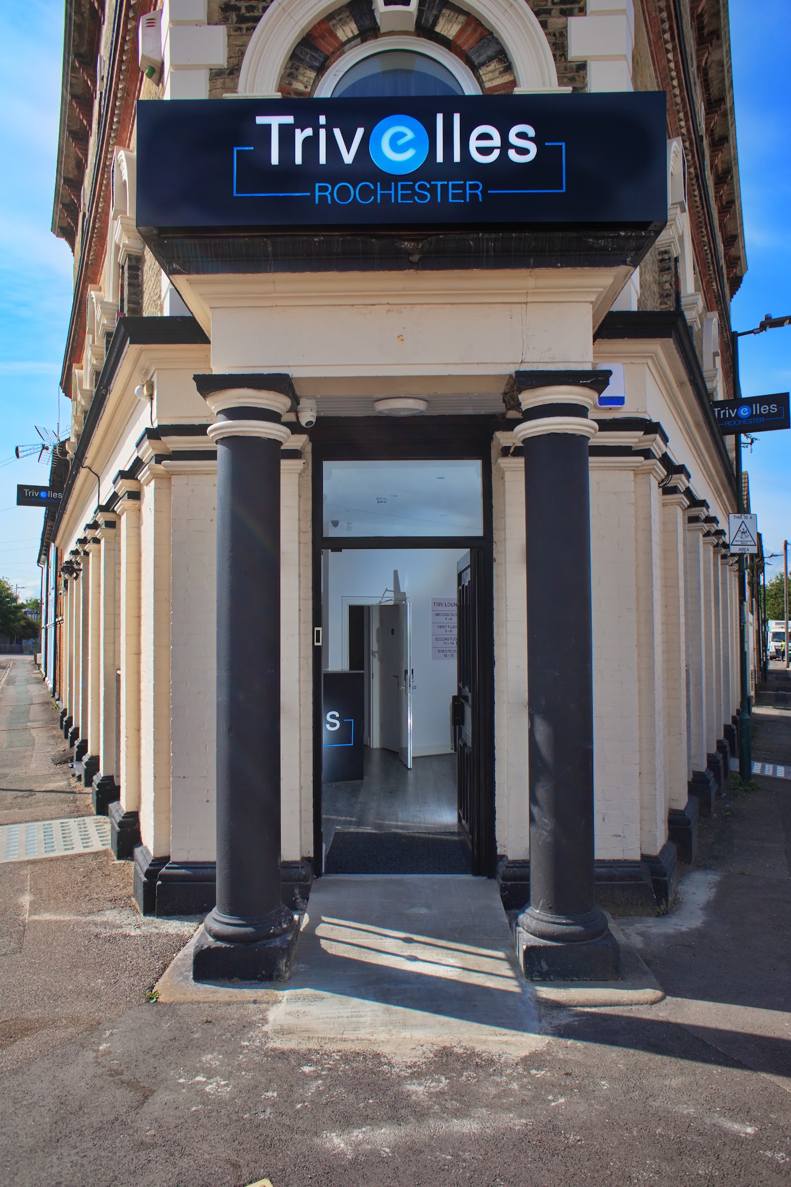 Trivelles Rochester Hotel