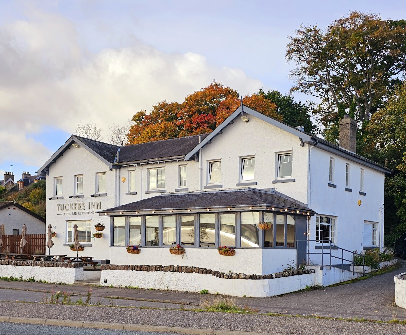 Tuckers Inn