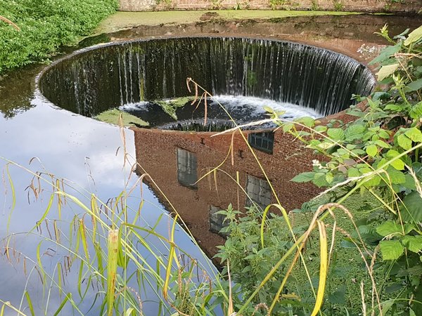 Tumbling Weir Hotel