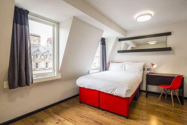 Tune Hotel - Liverpool City Centre