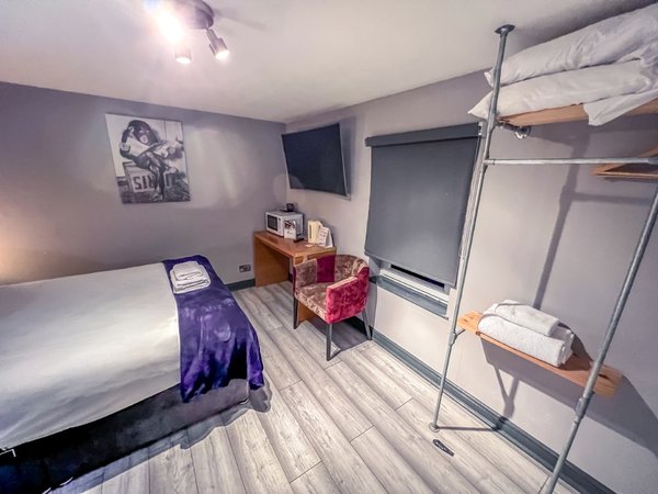 Twenty Hotel and Bar