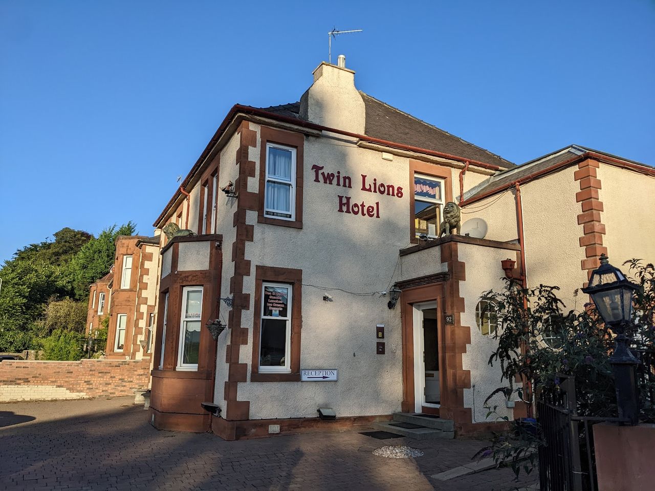 Twin Lions Hotel
