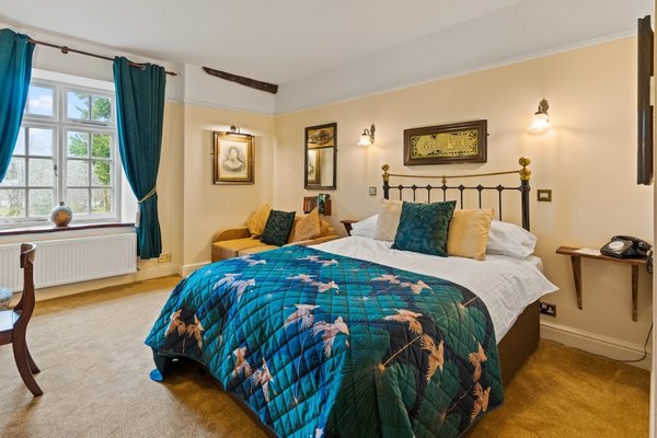 Two Bridges Hotel