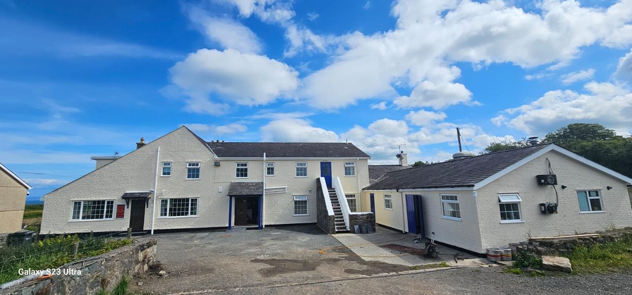 Ty Dderw Country Inn