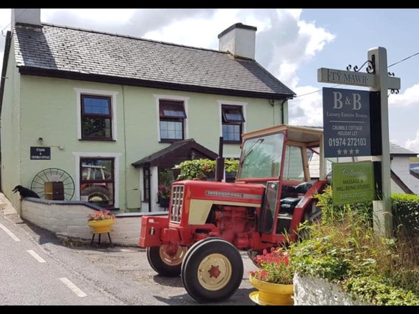 Ty Mawr at Bethania B&B