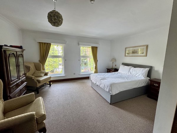 Ty Newydd Country Hotel